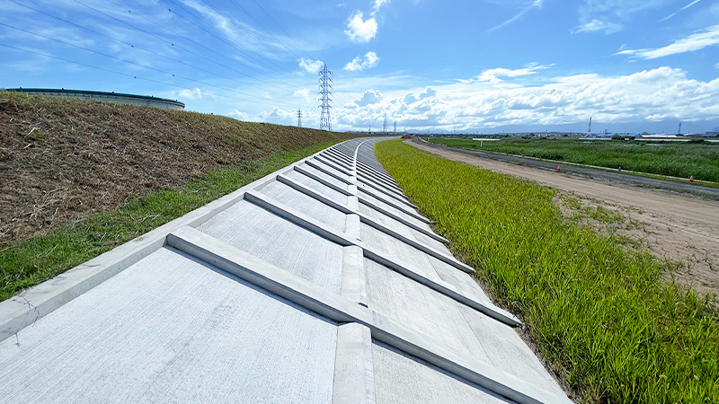 プレキャスト格子枠 設置後の様子