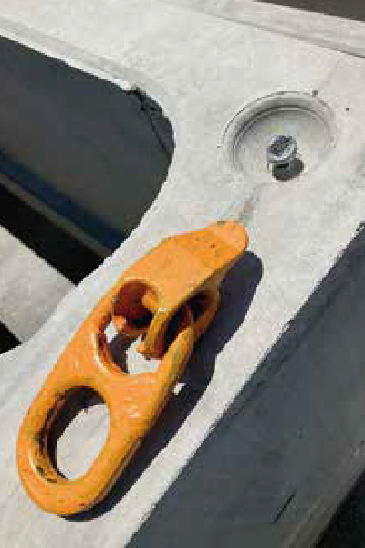 高潮堤防用クレーバベースの吊り金具取付イメージ